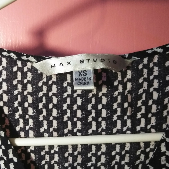 Max Studio Romper - Picture 4 of 5